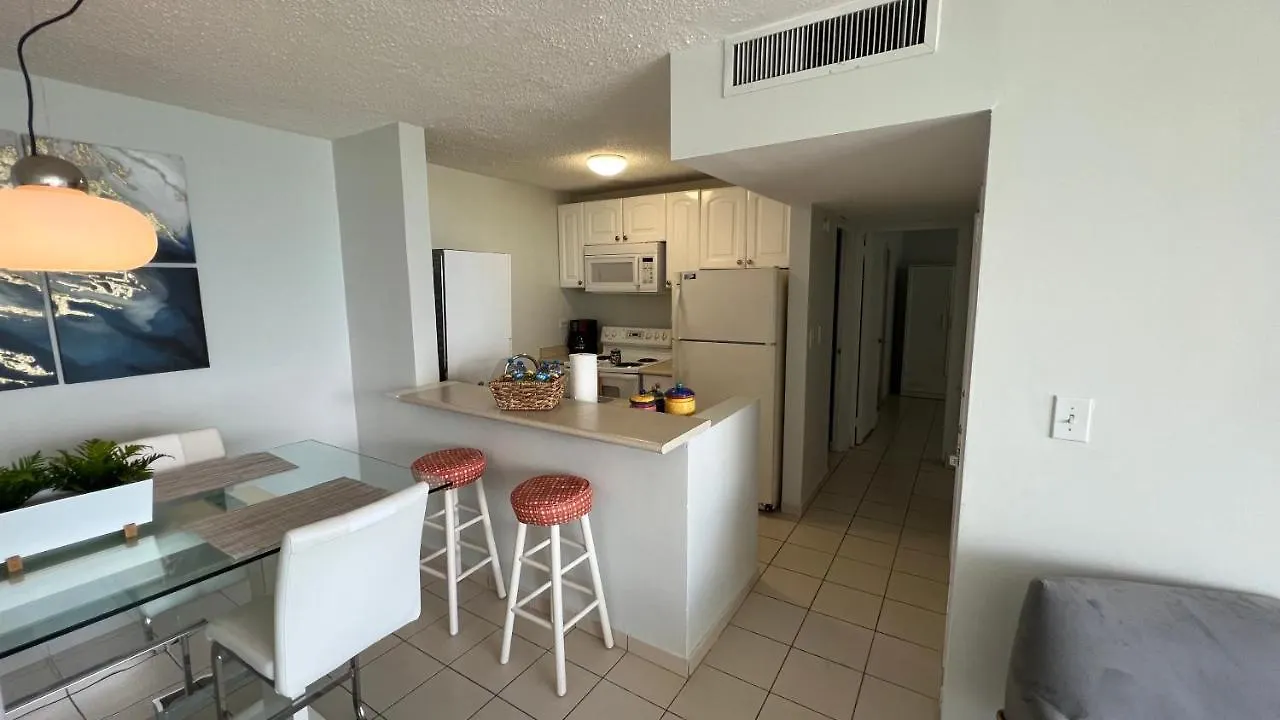 Ocean Front 2 Bedroom & Bath In Isla Verde San Juan Puerto Rico